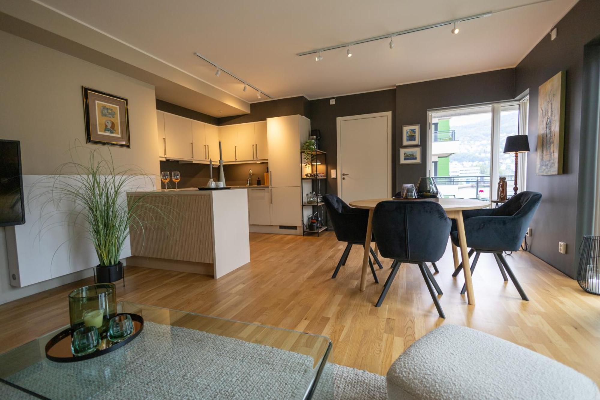 Modern Apartment - Amazing Terrace And Fjord View, Close To City Center Bergen Bagian luar foto
